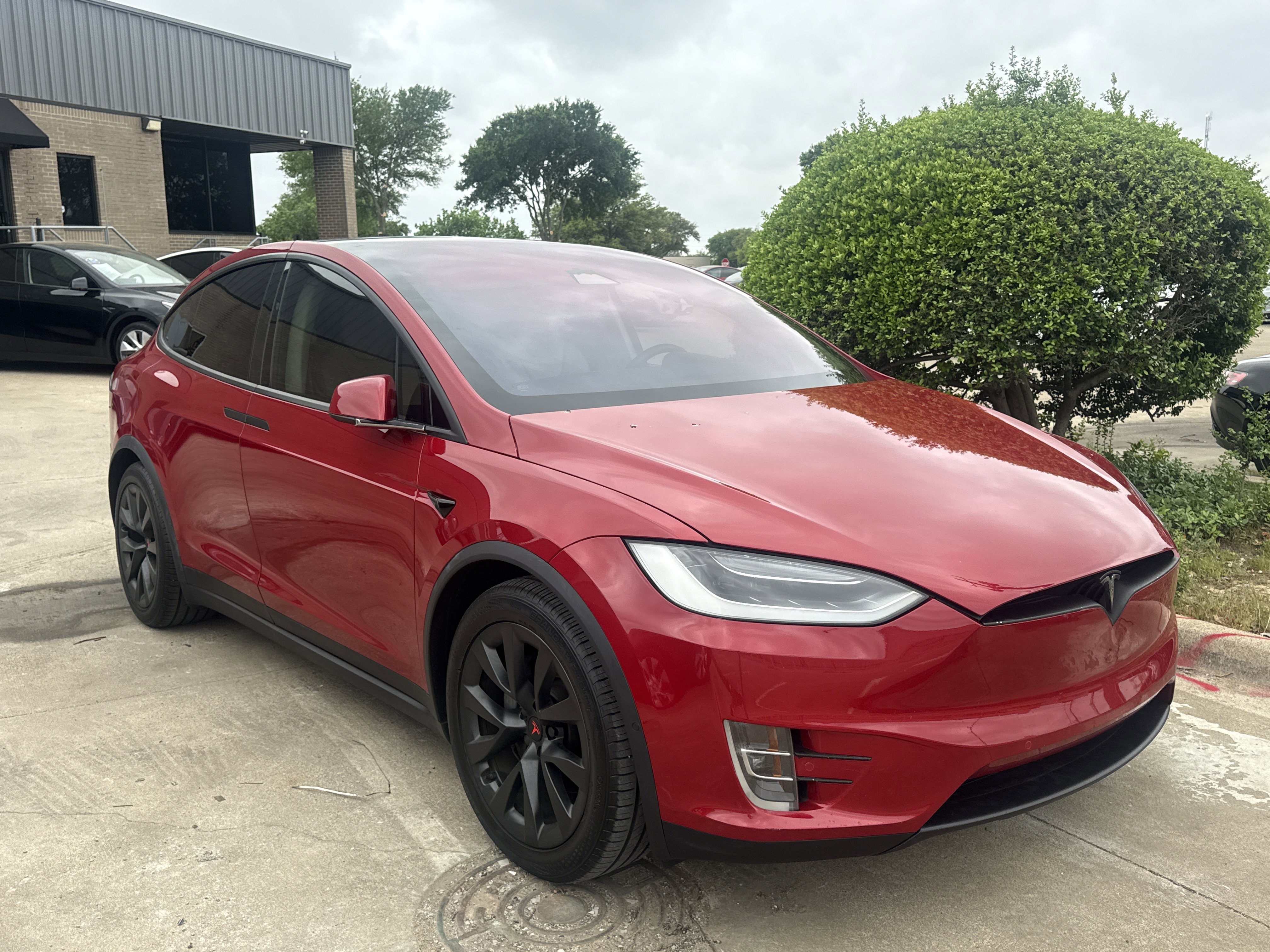 Used 2017 Tesla Model X 75D image 5