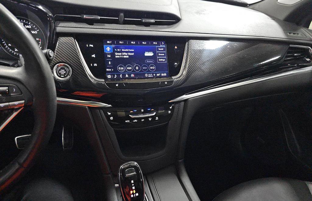 Used 2024 Cadillac XT6 Sport w/ LPO, Onyx Lite Package AWD/4WD image 12