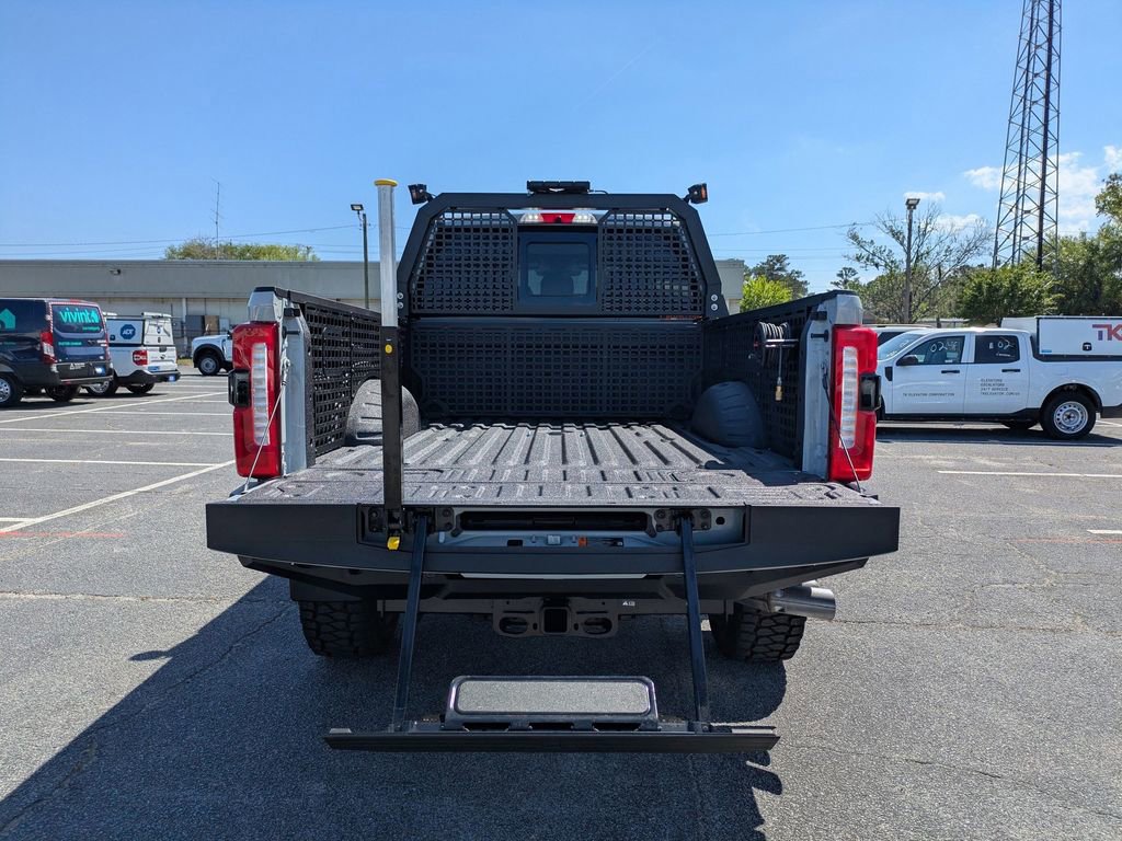 New 2026 Ford F250 Lariat w/ Black Appearance Package image 11