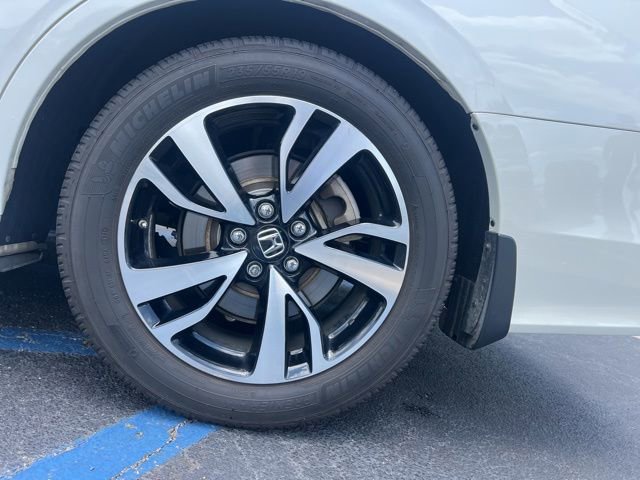 Used 2018 Honda Odyssey Elite image 12