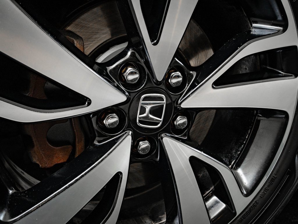 Used 2018 Honda Odyssey Elite image 8