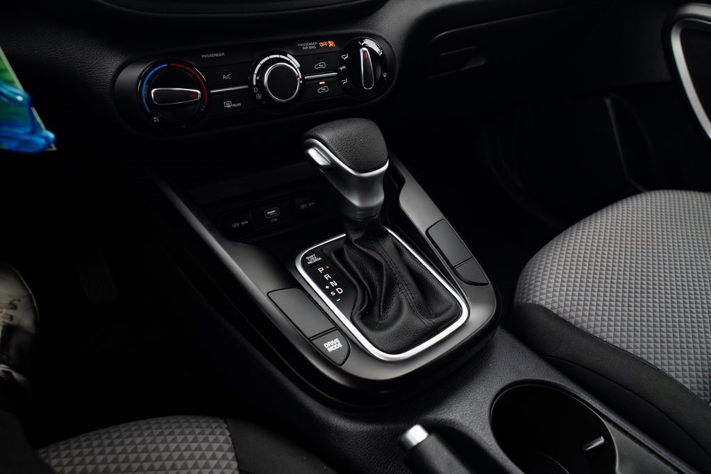 Used 2024 Kia Soul LX w/ Option Group 015 image 17