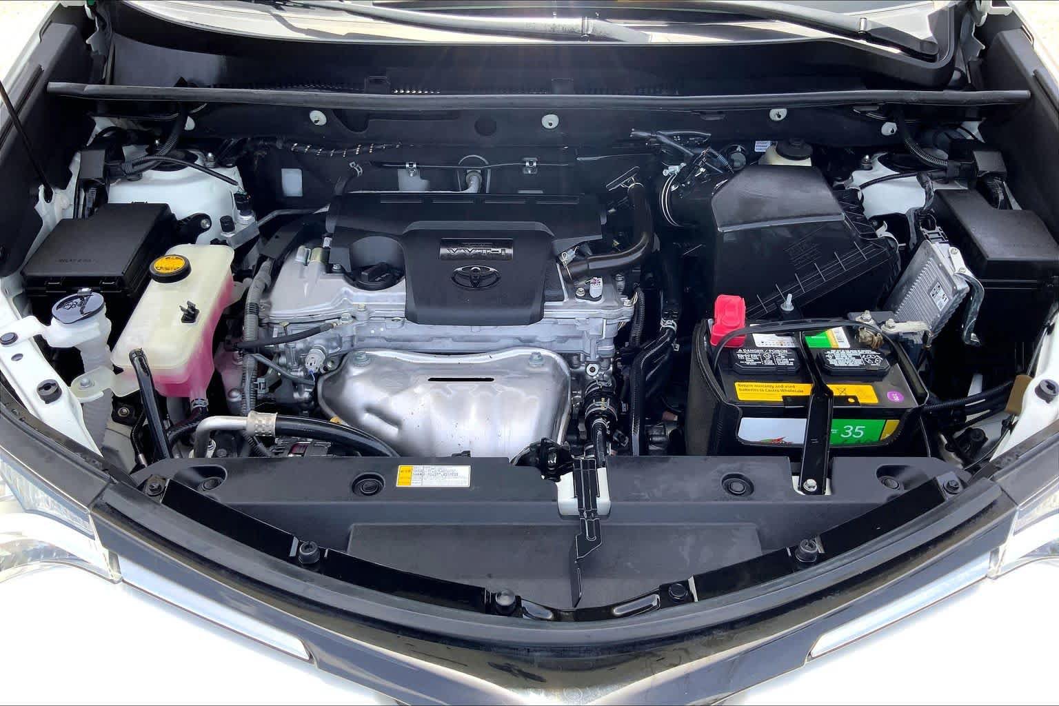 Used 2016 Toyota RAV4 LE FWD image 31