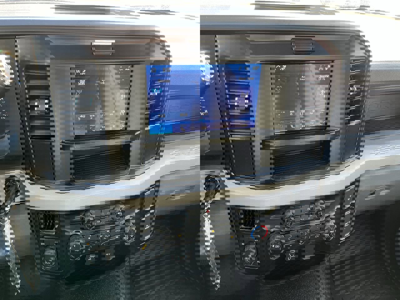 New 2025 Ford F550 4x4 Regular Cab Super Duty image 13