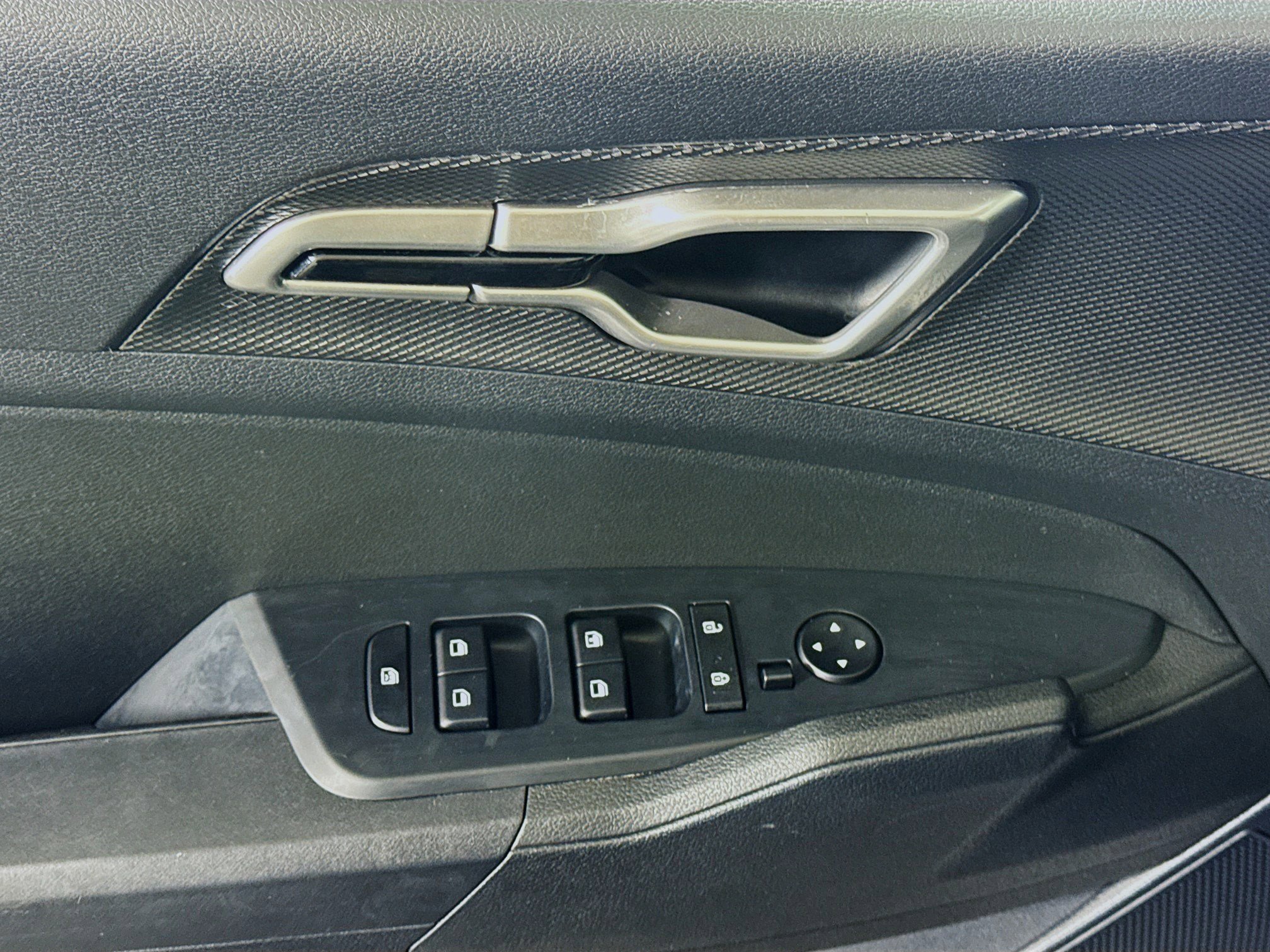 Used 2023 Kia Sportage LX image 23