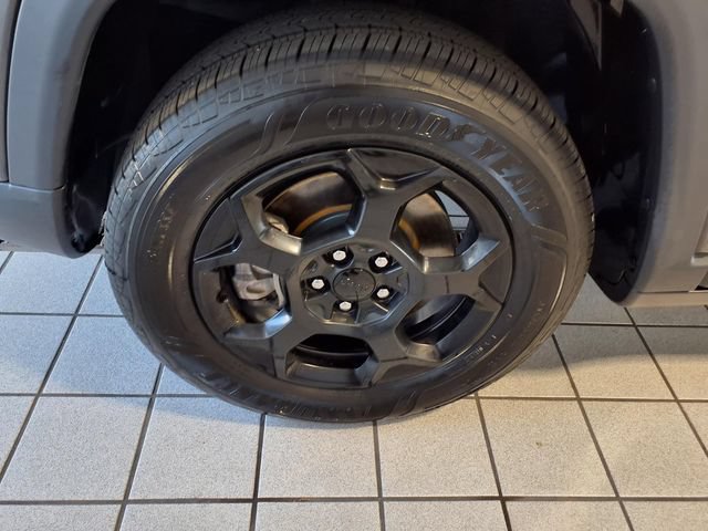 Used 2023 Jeep Compass Trailhawk AWD/4WD image 5