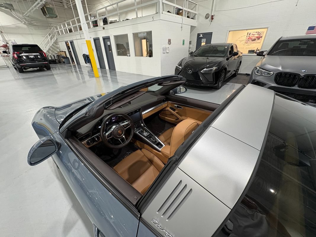 Used 2017 Porsche 911 Targa 4S AWD/4WD image 12