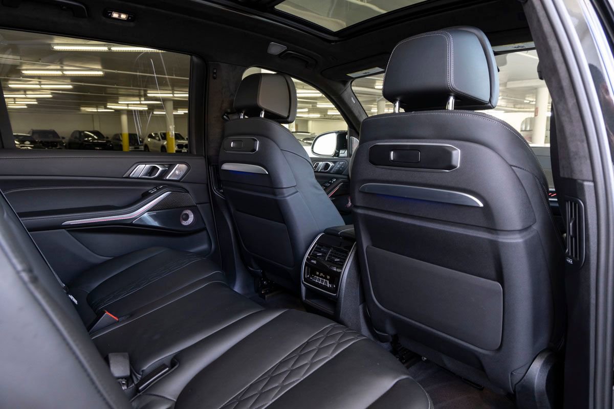 Used 2025 BMW X7 M60i AWD/4WD image 28