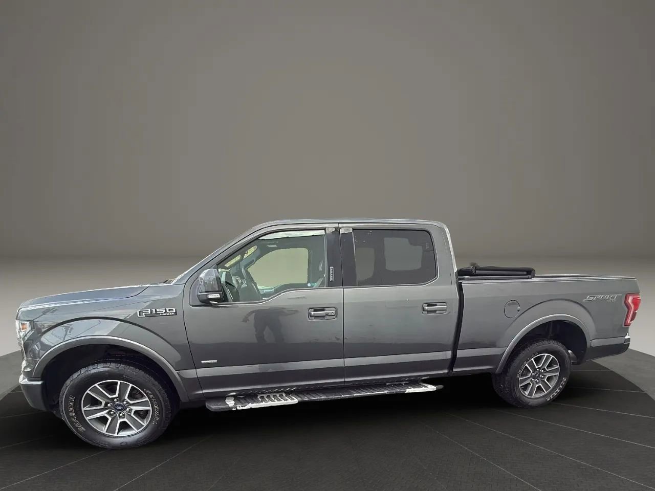 Used 2016 Ford F150 Lariat w/ Equipment Group 501A Mid AWD/4WD image 8