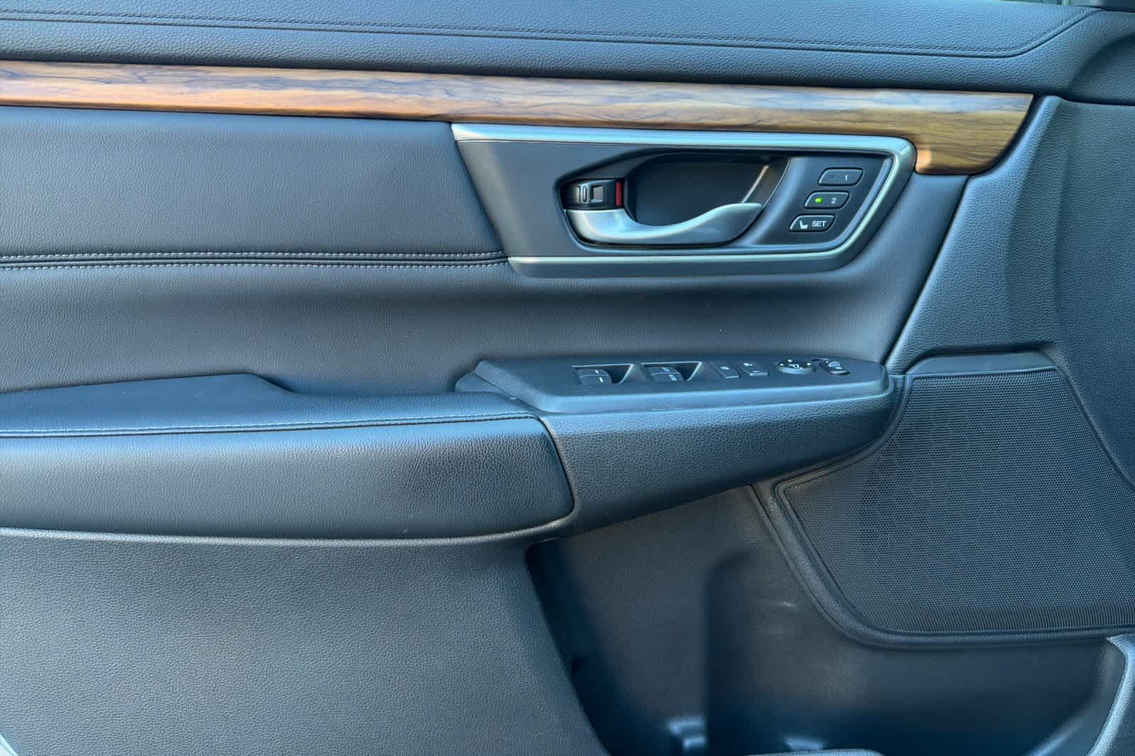 Used 2020 Honda CR-V Touring image 14