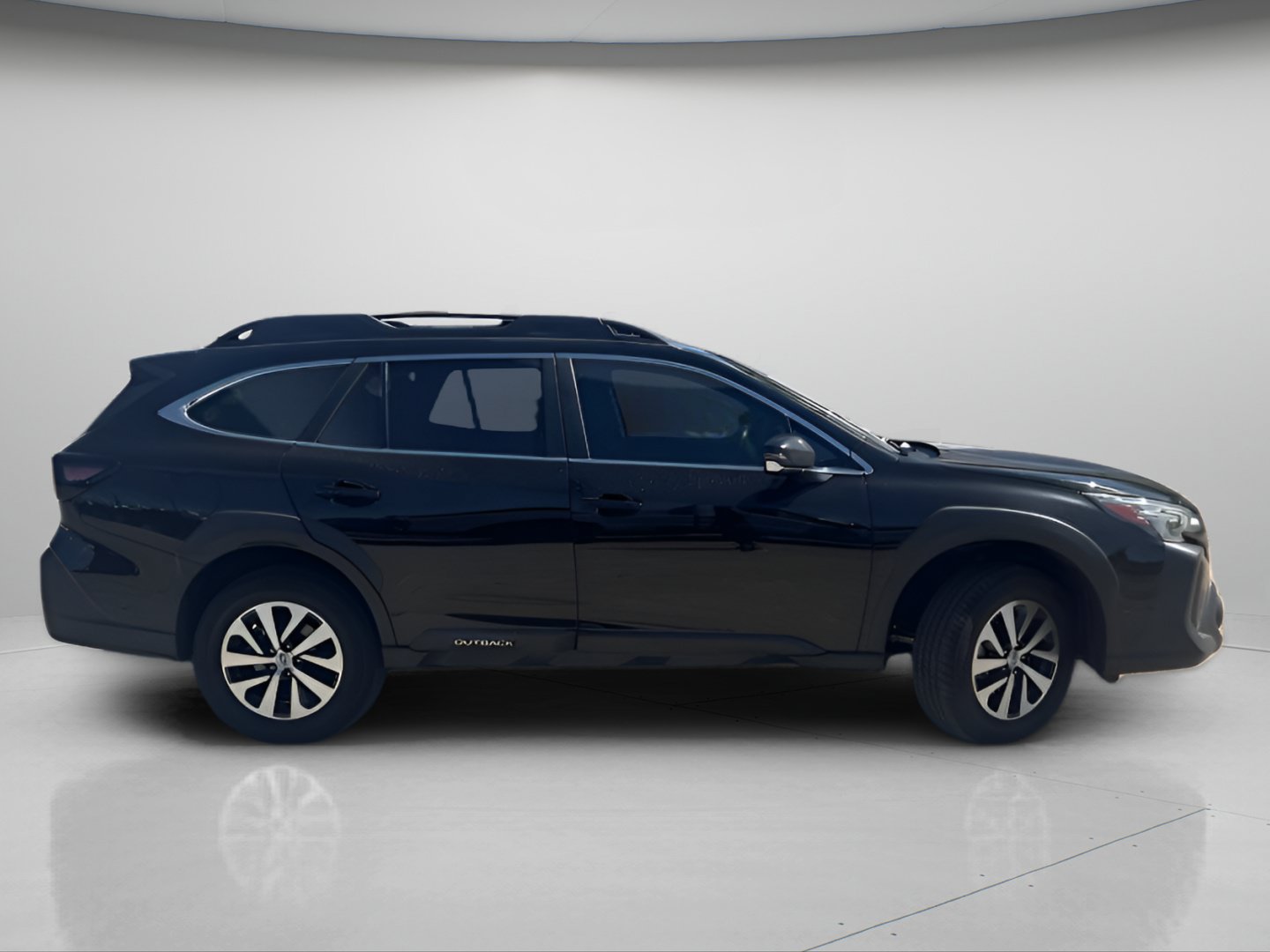 Used 2024 Subaru Outback Premium AWD/4WD image 4