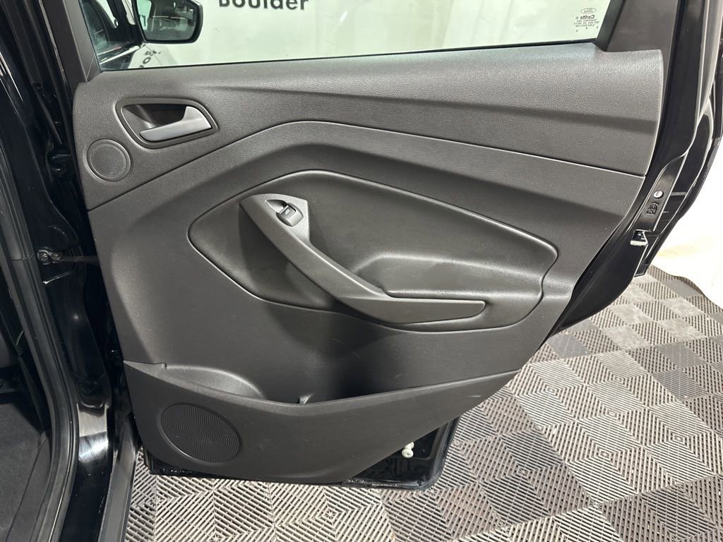 Used 2016 Ford Escape SE w/ Equipment Group 201A image 14