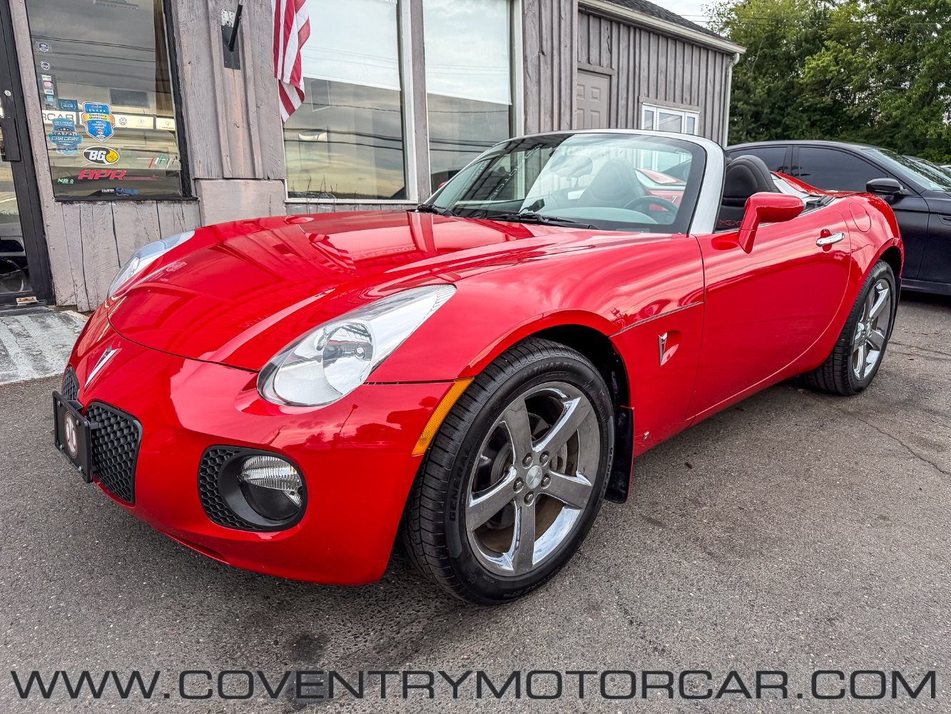 Used 2008 Pontiac Solstice GXP w/ Premium Package RWD image 3