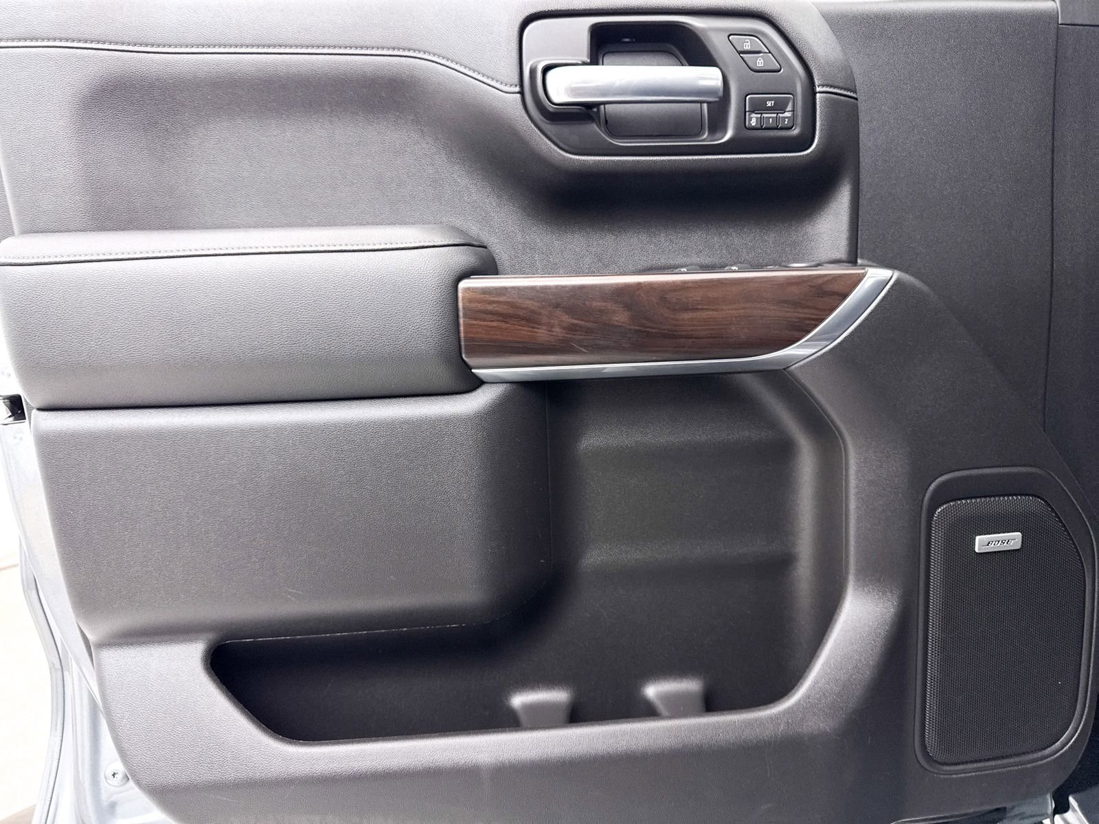 Used 2019 GMC Sierra 1500 SLT w/ SLT Premium Plus Package image 30