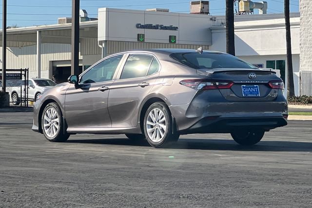 Used 2023 Toyota Camry LE image 6