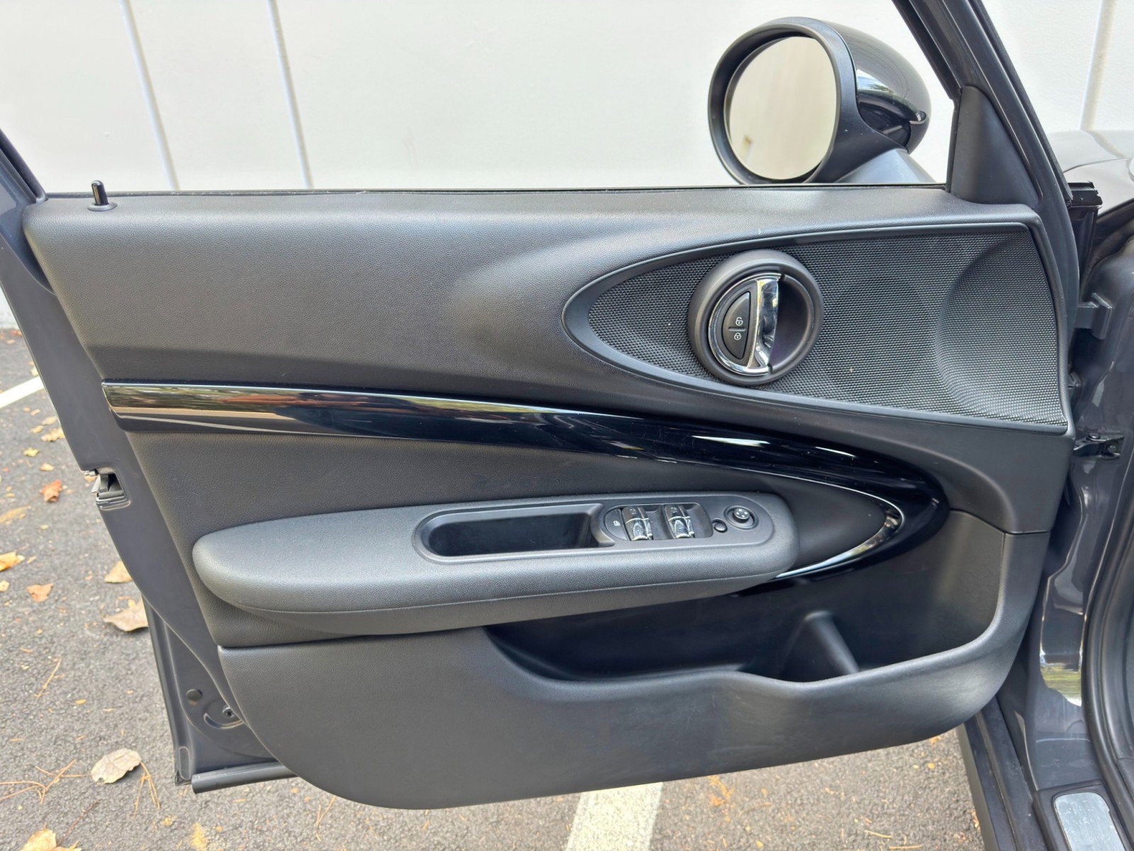 Used 2019 MINI Cooper Clubman S image 38