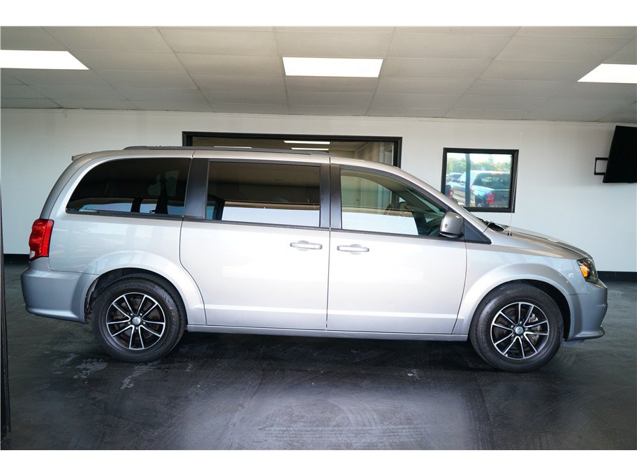 Used 2018 Dodge Grand Caravan GT FWD image 8