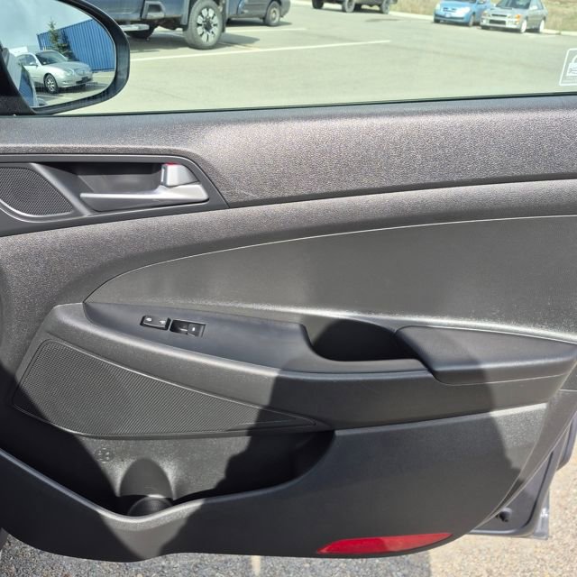 Used 2017 Hyundai Tucson SE AWD/4WD image 18