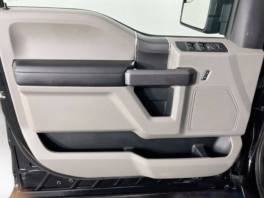 Used 2019 Ford F150 XLT w/ Equipment Group 302A Luxury AWD/4WD image 23
