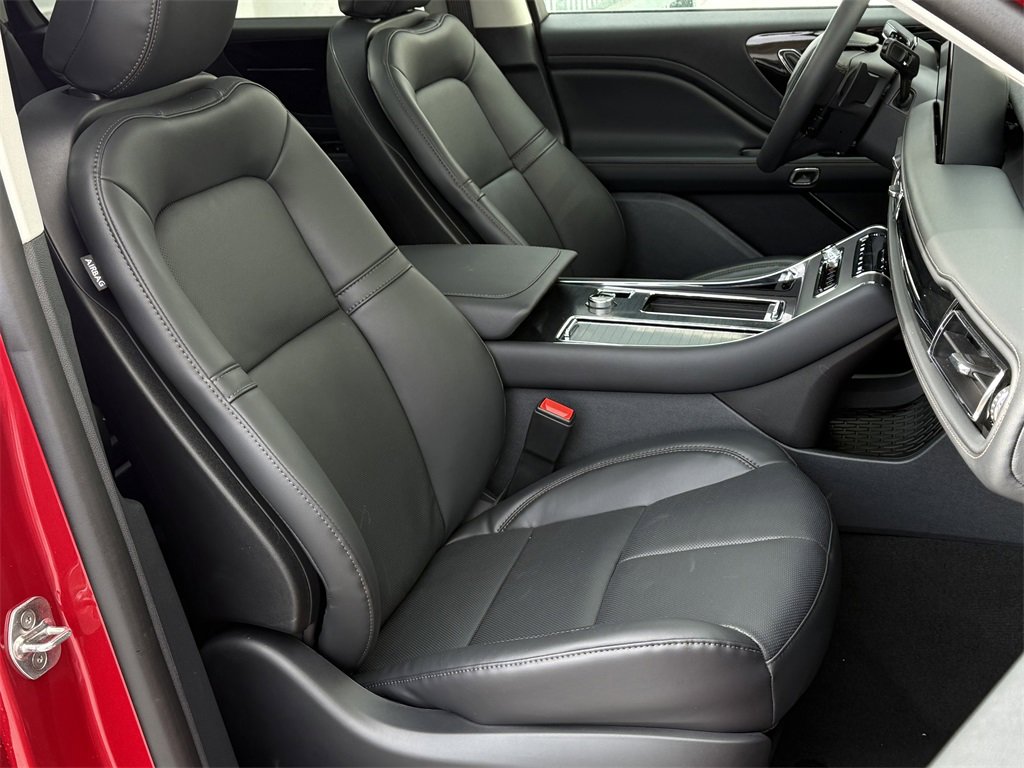 New 2026 Lincoln Aviator AWD image 11