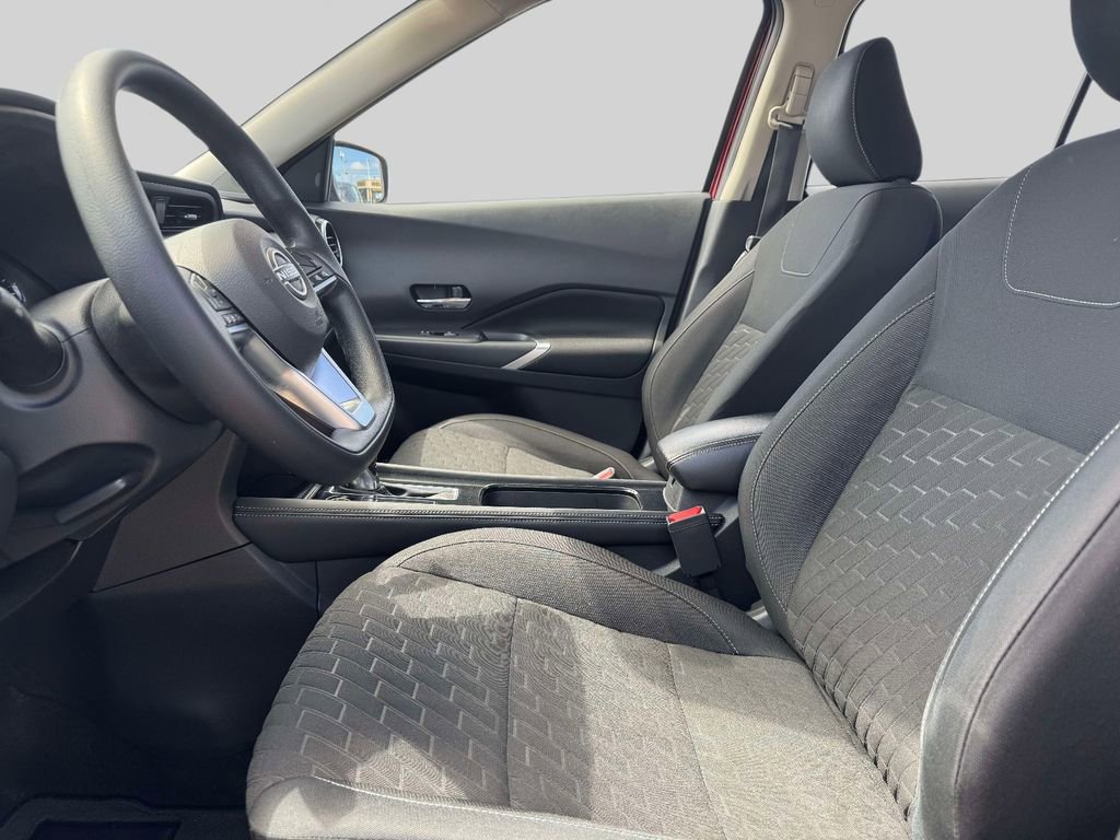 Used 2023 Nissan Kicks SV image 14