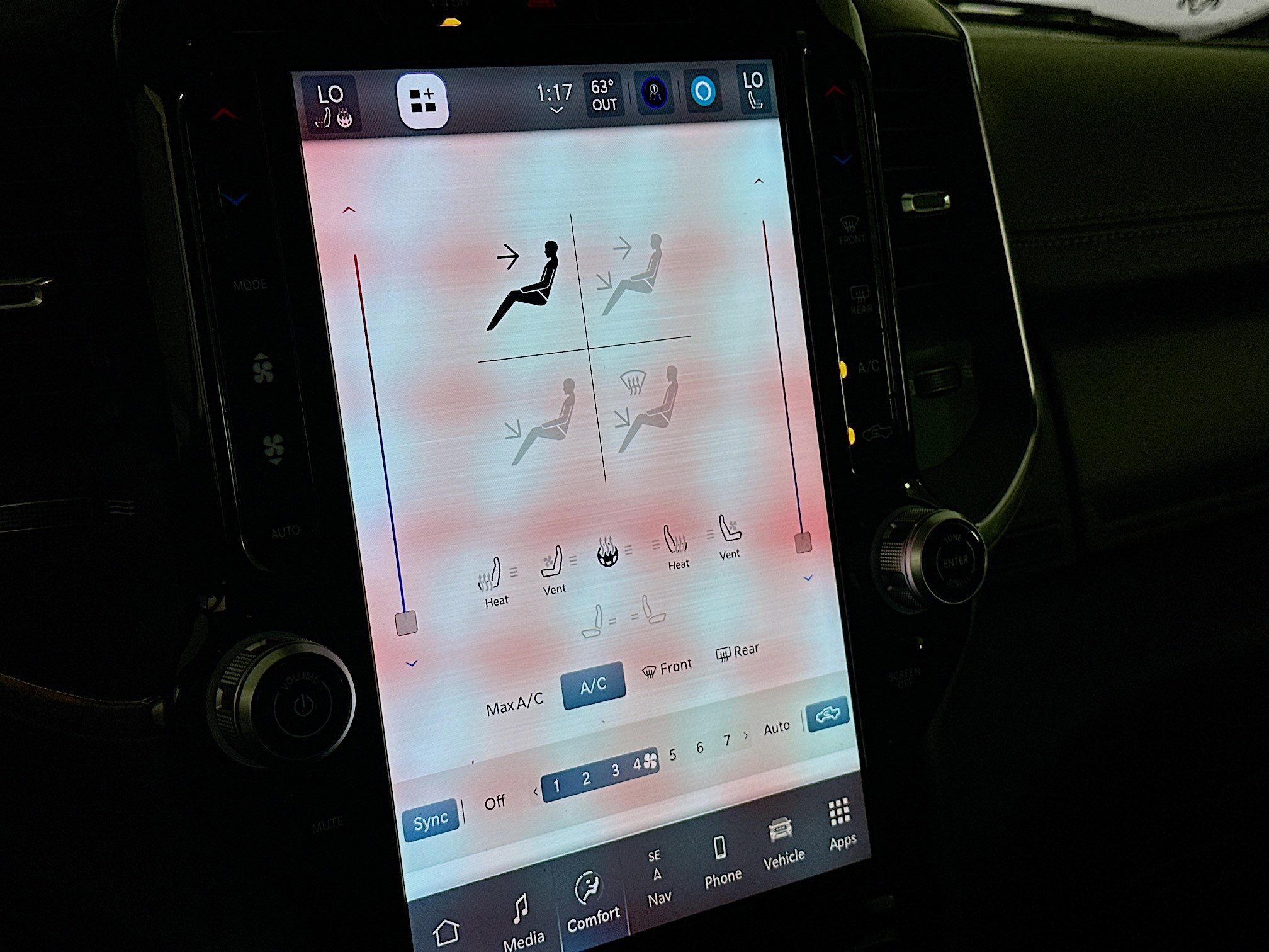 Used 2025 RAM 1500 Laramie image 24