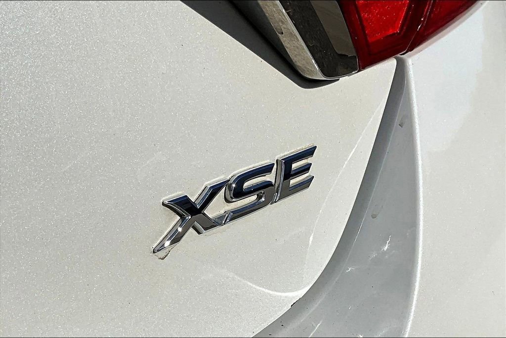 Used 2017 Toyota Camry XSE FWD image 26