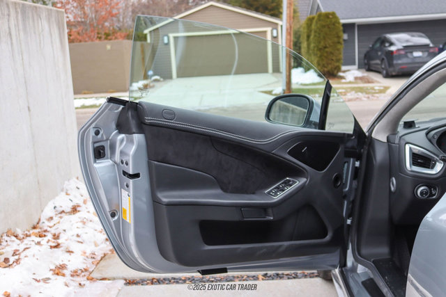 Used 2014 Aston Martin Vanquish Coupe image 35