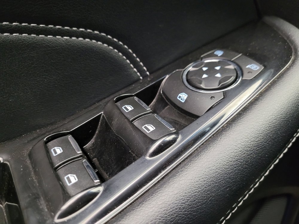 Used 2018 Ford Edge Titanium w/ Ford Safe & Smart Package image 27