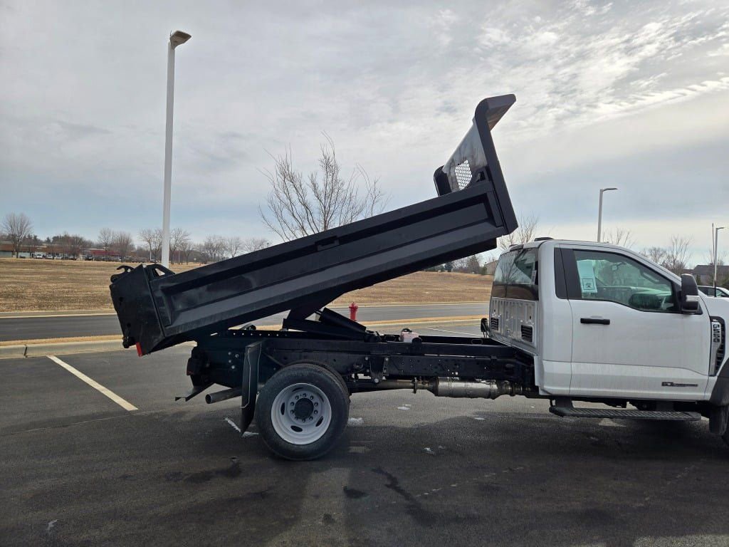 New 2026 Ford F550 4x4 Regular Cab Super Duty image 28