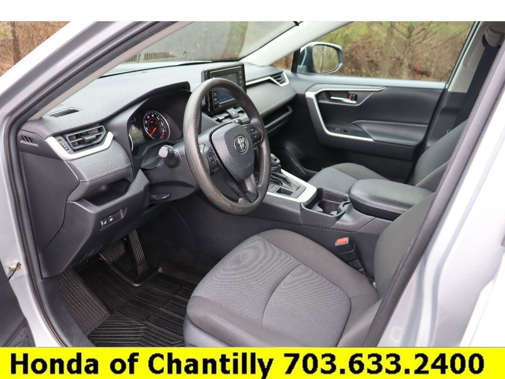 Used 2021 Toyota RAV4 XLE image 21
