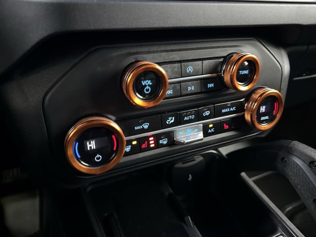 Used 2025 Ford Bronco Badlands AWD/4WD image 19