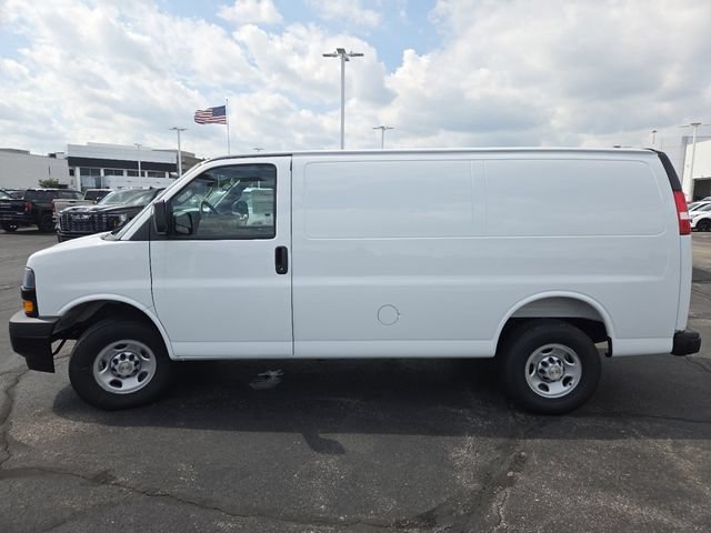 New 2026 Chevrolet Express 2500 w/ Driver Convenience Package RWD image 12