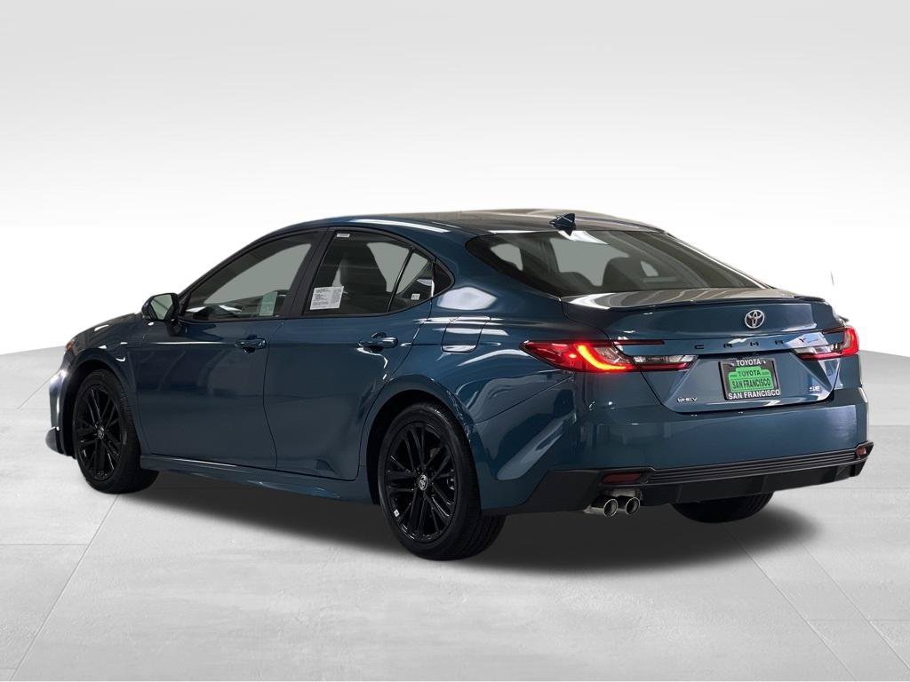New 2026 Toyota Camry SE FWD image 3