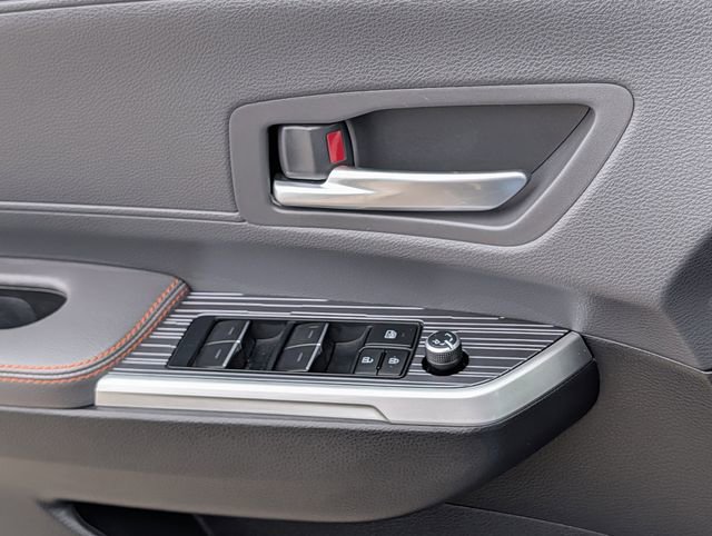 Used 2023 Toyota Sienna XSE AWD/4WD image 24