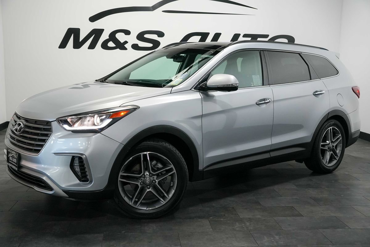 Used 2018 Hyundai Santa Fe FWD image 2