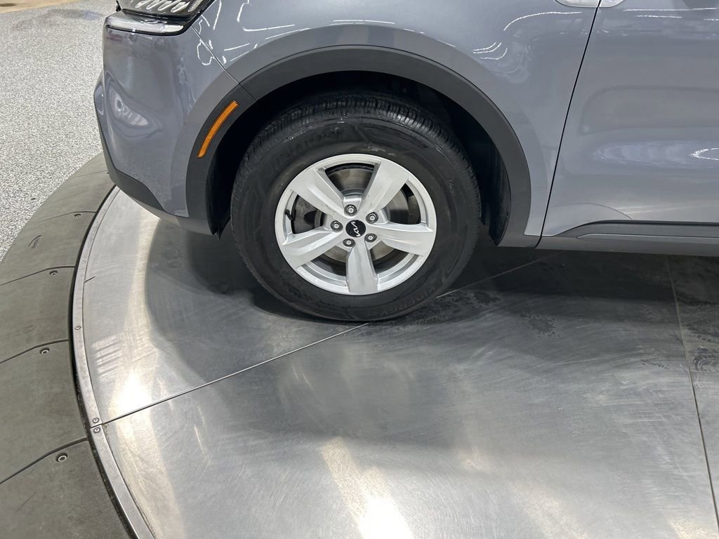 Certified 2022 Kia Sorento LX AWD/4WD image 31