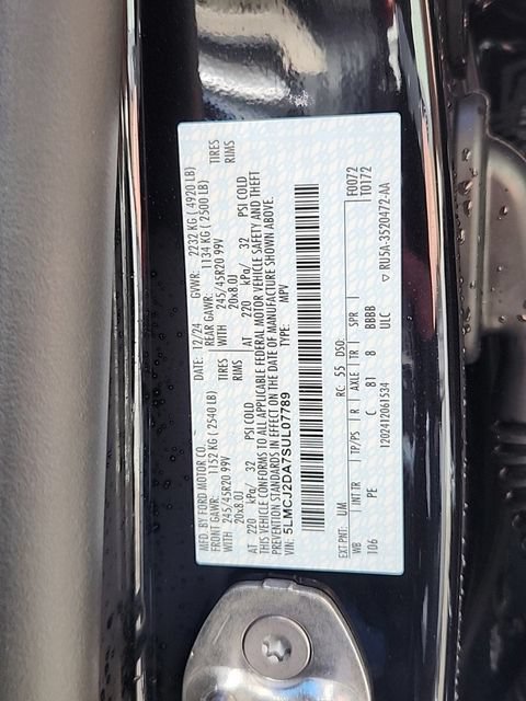 New 2025 Lincoln Corsair Reserve w/ Equipment Group 202A AWD/4WD image 25