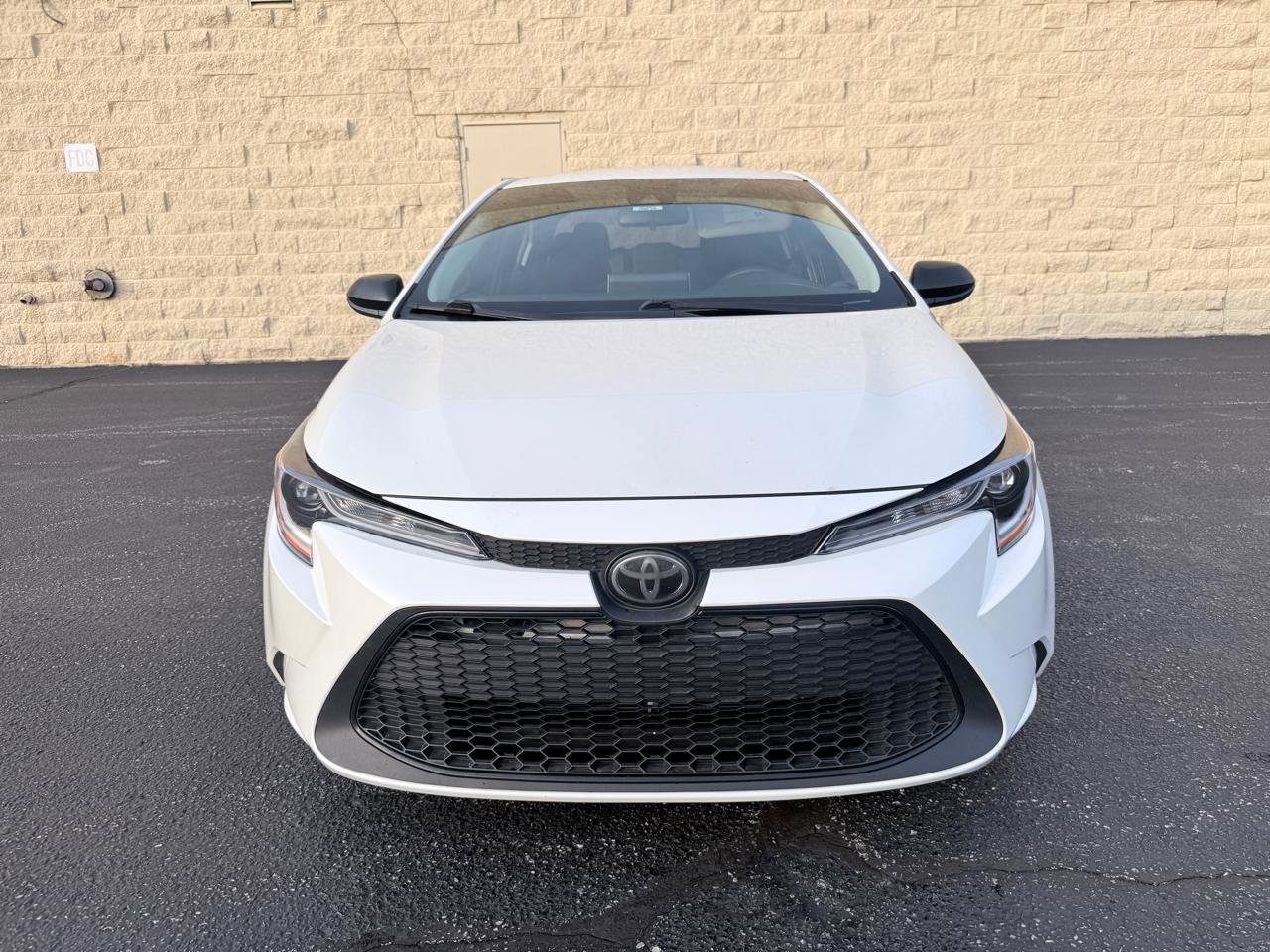 Used 2020 Toyota Corolla LE FWD image 8
