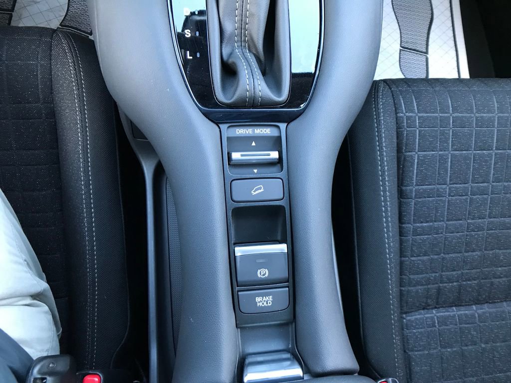 Certified 2023 Honda HR-V LX image 22