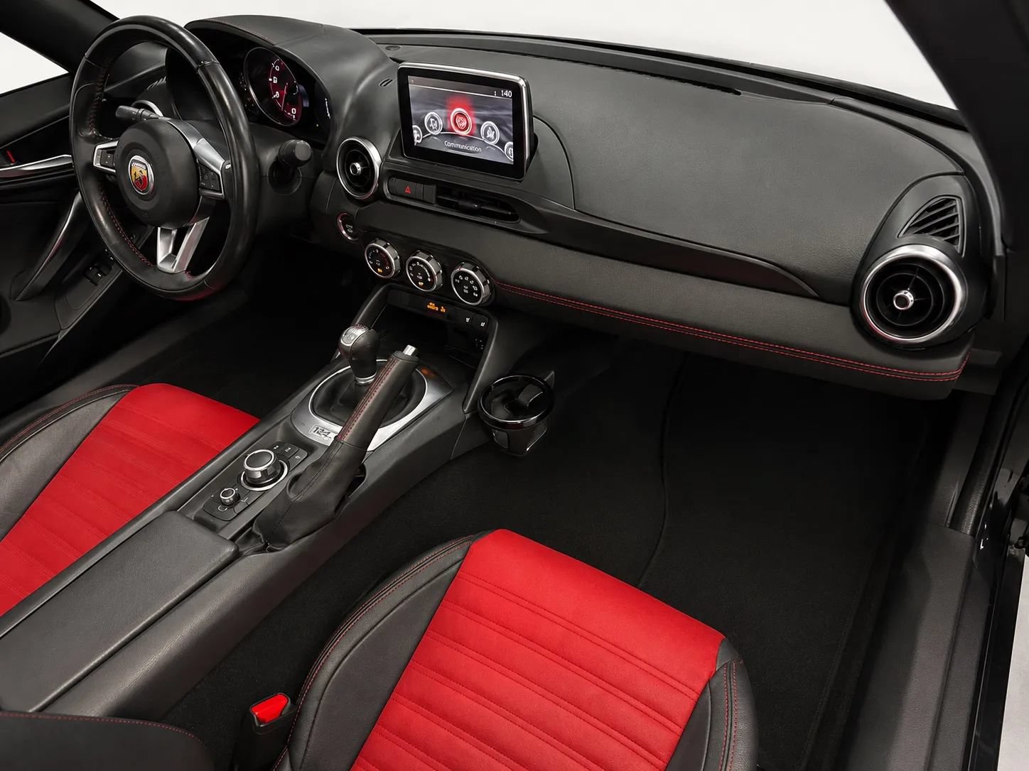 Used 2018 FIAT 124 Spider Abarth w/ Convenience Group RWD image 15