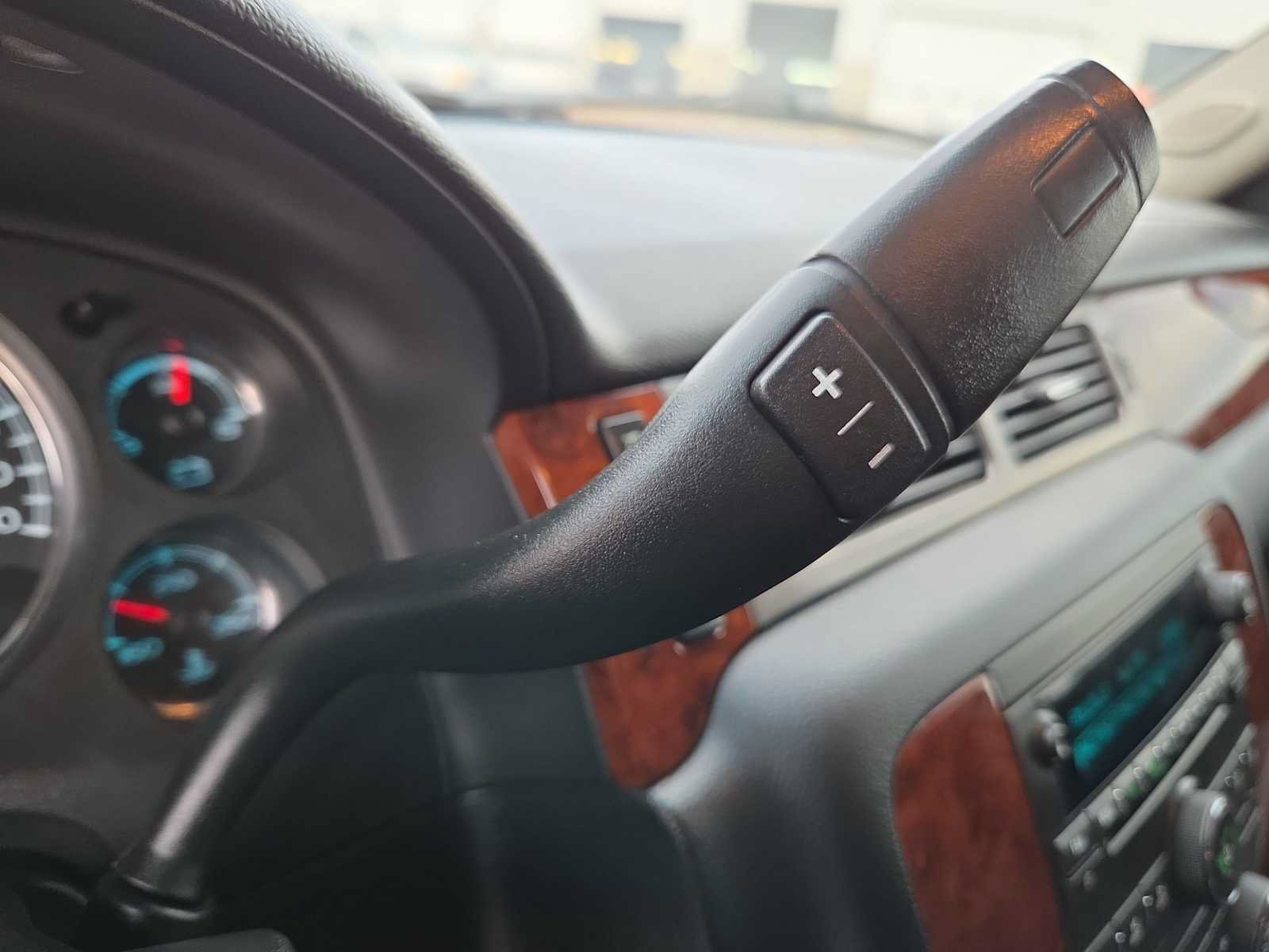 Used 2012 Chevrolet Tahoe LS RWD image 21