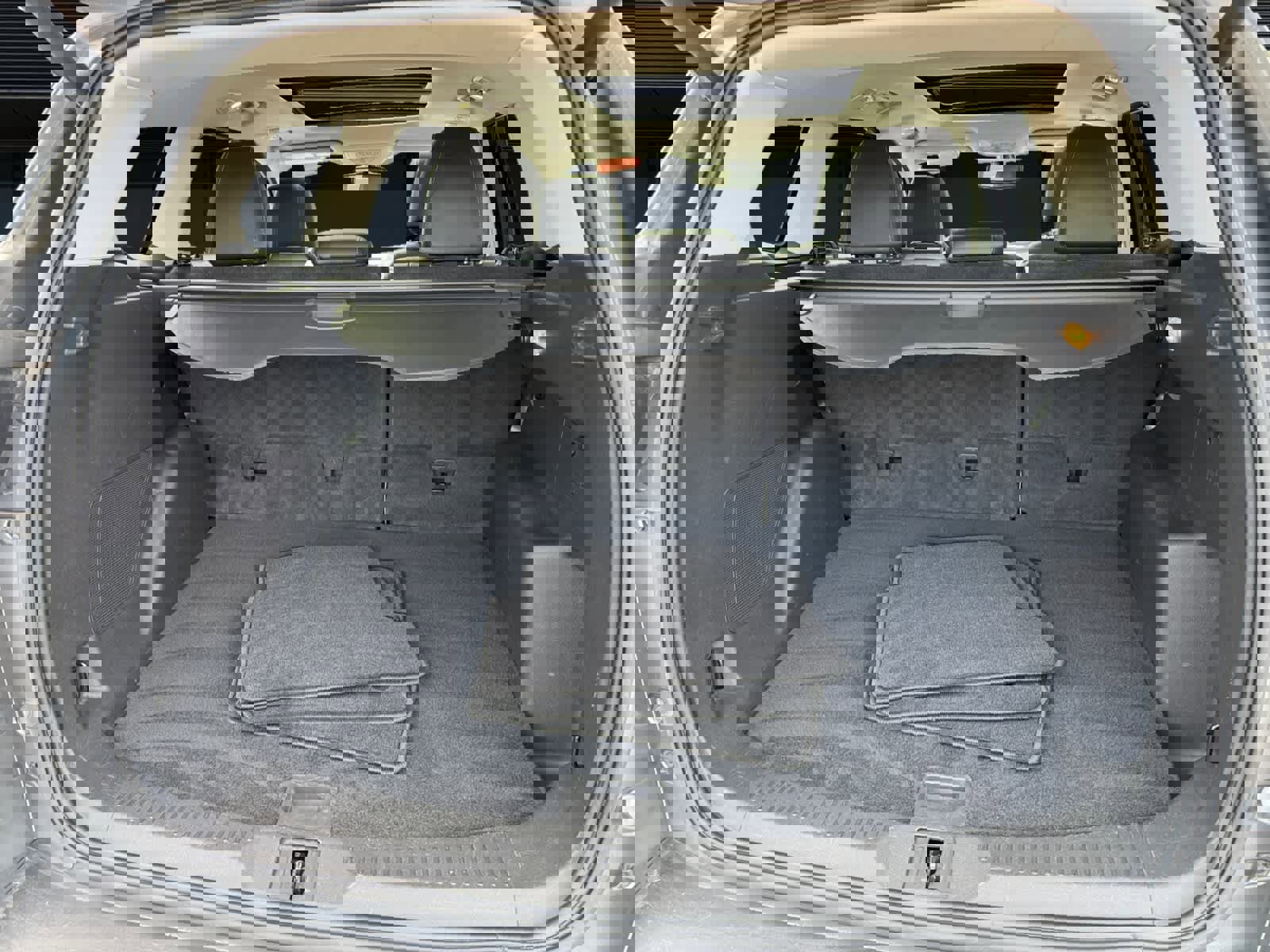 Used 2014 Ford Escape Titanium w/ Equipment Group 401A AWD/4WD image 12