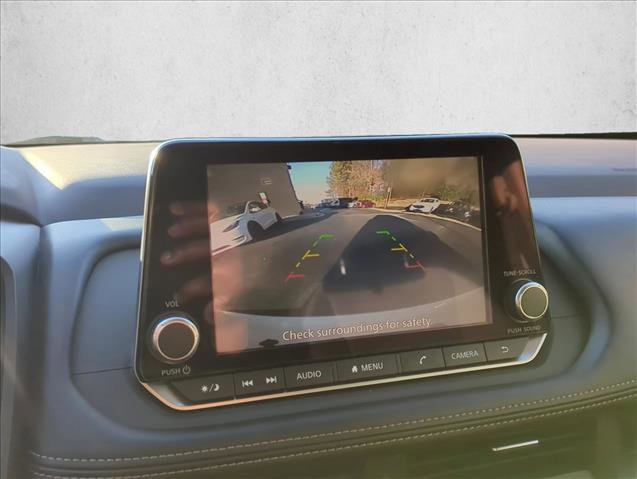 Used 2023 Nissan Rogue SV image 11