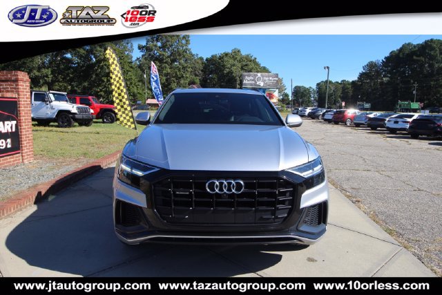 Used 2020 Audi Q8 Premium Plus AWD/4WD image 2