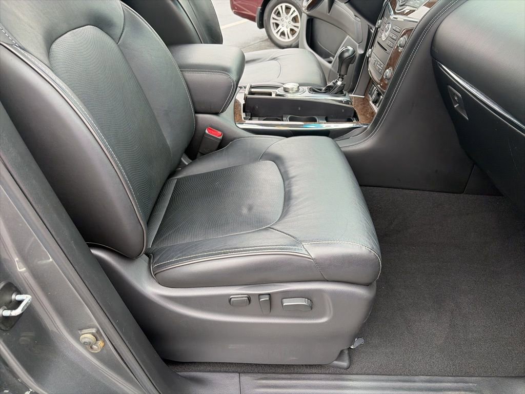 Used 2017 INFINITI QX80 4WD w/ Driver Assistance Package image 33