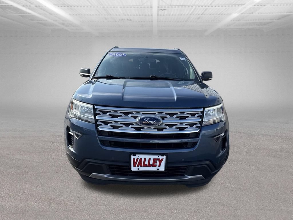 Used 2019 Ford Explorer XLT w/ Equipment Group 202A AWD/4WD image 53