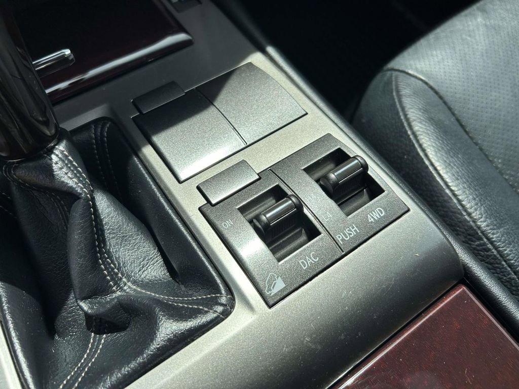 Used 2015 Lexus GX 460 w/ Premium Package image 26