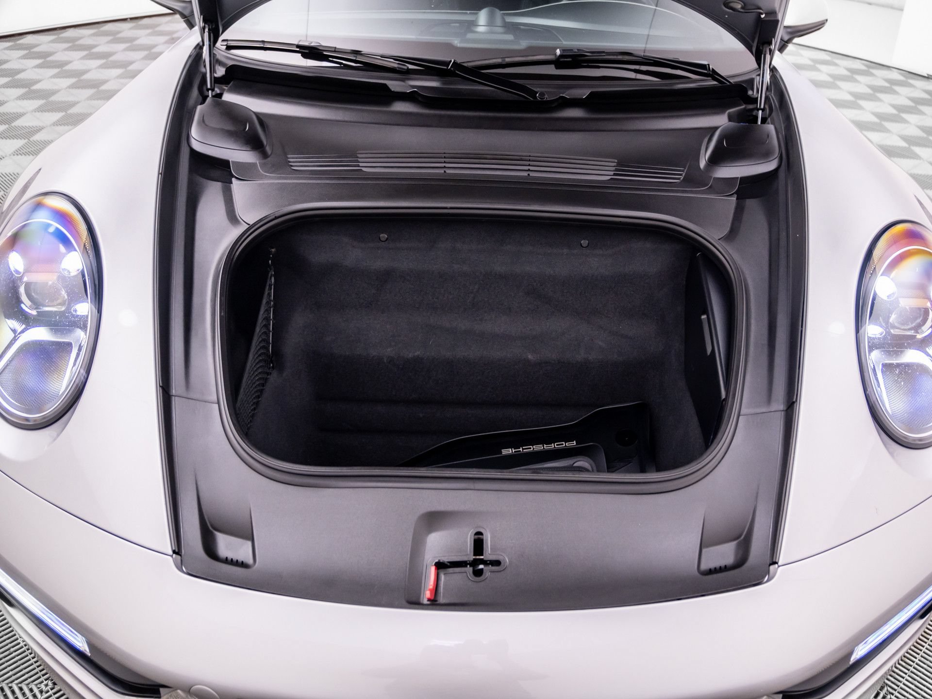 Certified 2022 Porsche 911 Carrera 4 AWD/4WD image 33