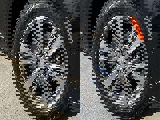 Used 2023 Cadillac XT6 Premium Luxury w/ Technology Package image 9